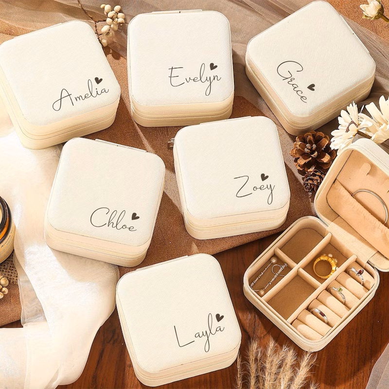 personalized name heart shaped jewelry box custom beige bridesmaid jewelry box with zipper closure fabric lining and compartments jewelry organizer suitable for bridesmaid proposal gift box zipper clo