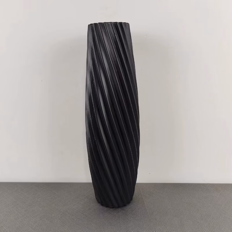 decorative vase for flowers made of imitation ceramic and plastic suitable for home decor and desktop arrangements